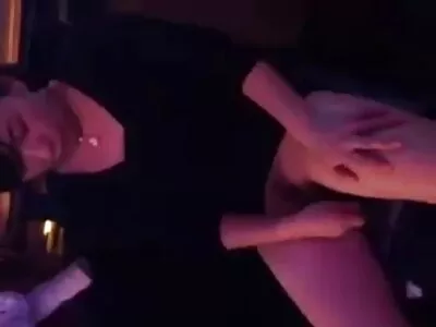Дві порно мами син мамочки трахають одного і того ж чувака через день